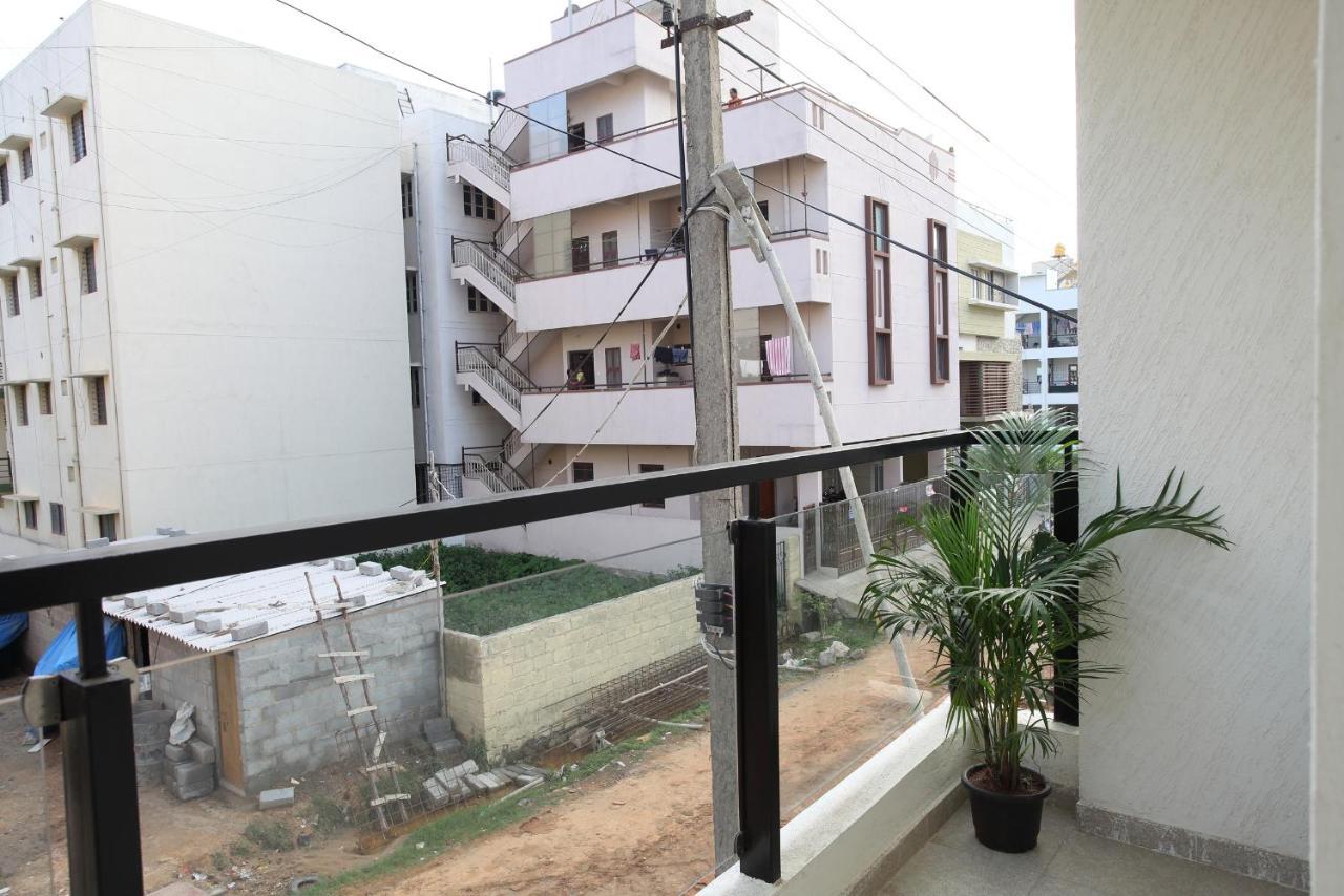 Qualtems Guest House-With Ac Options بنغالور المظهر الخارجي الصورة