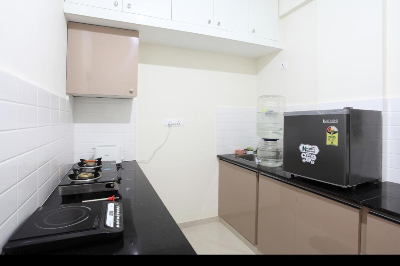 Qualtems Guest House-With Ac Options بنغالور المظهر الخارجي الصورة