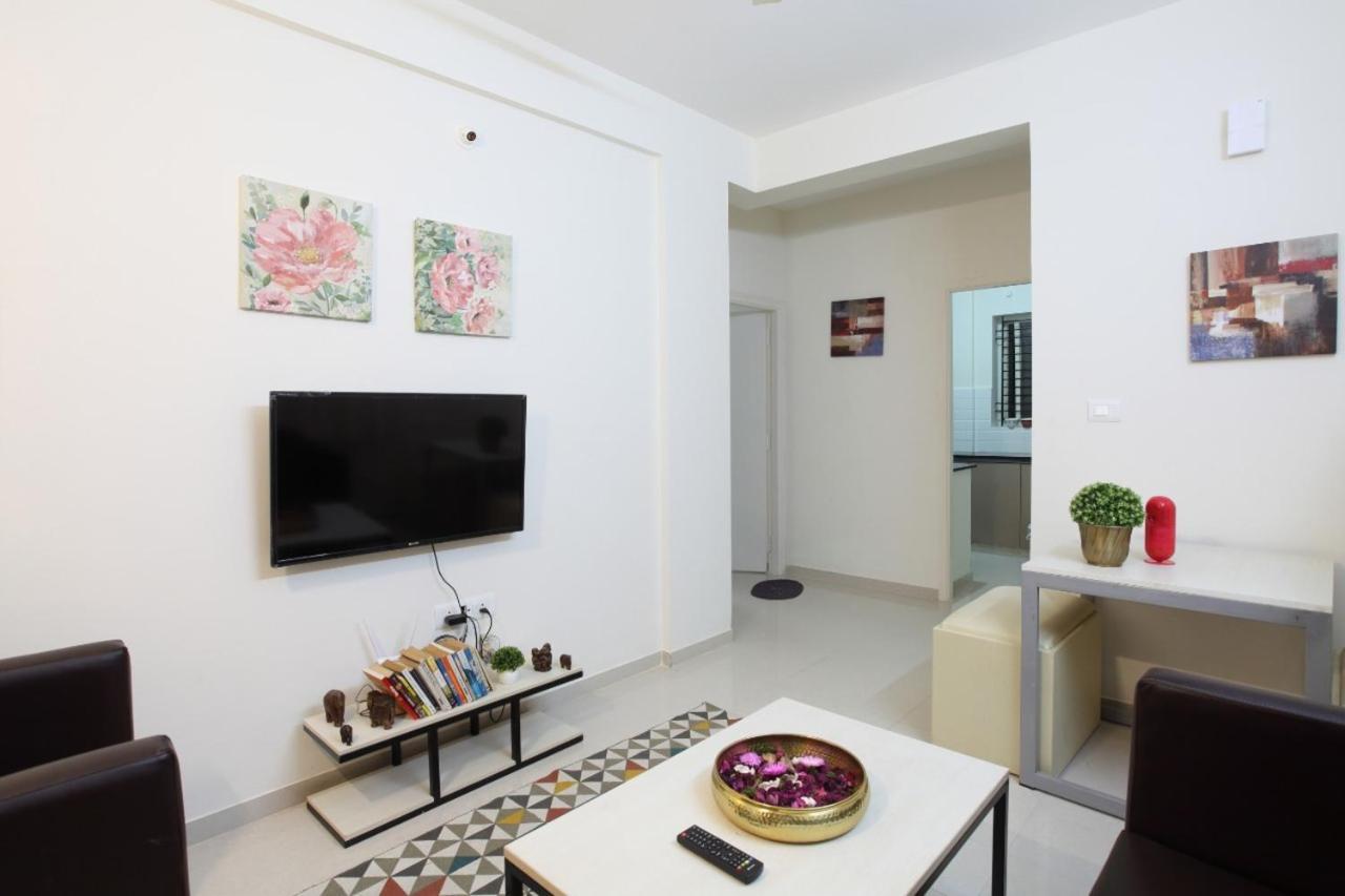 Qualtems Guest House-With Ac Options بنغالور المظهر الخارجي الصورة